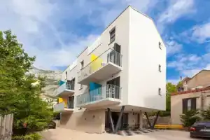 Subtub Hostel Makarska, Макарска