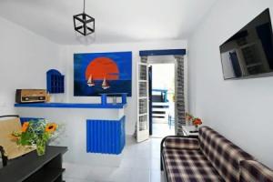 Lunar Santorini Hotel, Перисса