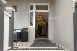 Отель «Cremorne Point Manor», Сидней