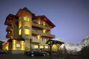 Panorama Hotel Fontanella Wellness&Spa, Мадонна-ди-Кампильо