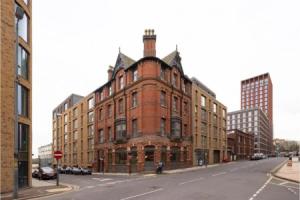 Charles Hope Birmingham Centre, Бирмингем