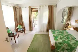 Chantauvent Guest House, Блу-Бэй