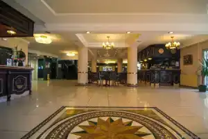 Отель «Hôtel Christ Roi», Лурд