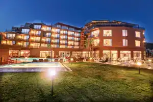 Qlusive Hotel, Кушадасы