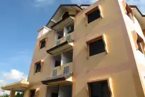 Отель «OYO 1104 Goldenville», Чианграй