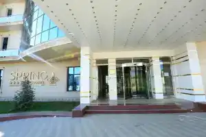 Spring Hotel Resort & Spa, Новханы