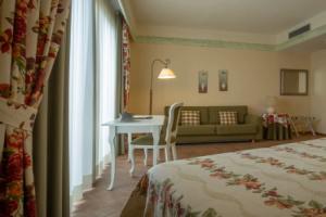 Hotel «Borgo Di Cortefreda», Таварнелле-Валь-ди-Пеза