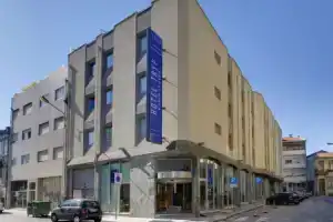 Tryp By Wyndham Porto Centro Hotel, Порту