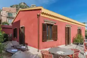 Villa Conrad by Hotel Metropole Taormina, Таормина