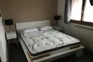 magnifique meublé 24m2 avec parking, Экс-ле-Бен