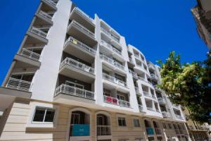 Depiro Point, Слима