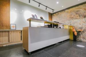 Отель «Capital O 78555 Royal Keys», Бангалор