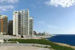 Idyllic Apartment Steps From the Promenade, Сан-Гван
