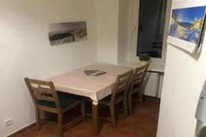 Appartement Möwe mit 2 Zimmer im Zentrum Potsdams direkt an der Havel, Потсдам