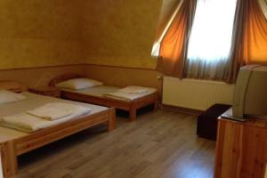 Hotel «Átrium», Кечкемет