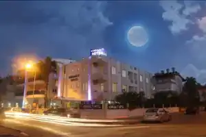 Konyaaltı Hotel, Анталья
