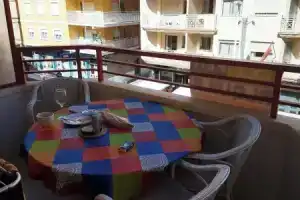 Modern Apartment With Pool on the top Floor, Near the Beach y é Bedrooms, Торревьеха