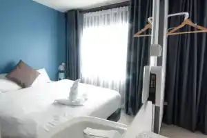 Отель «Sleep With Me Bangkok - Bts Phra Khanong», Бангкок
