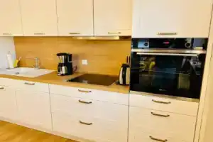 Wohlfühl-Apartment Irisblüte mit Privatstrand, Фридрихсхафен