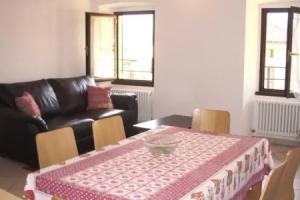 Bellagio Center Town Apartments, Белладжо