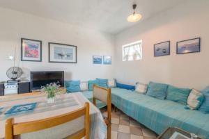 Stunning Apartment in Tribunj With 1 Bedrooms, Трибуни