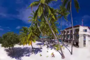 Kaani Beach Hotel, Остров Маафуши