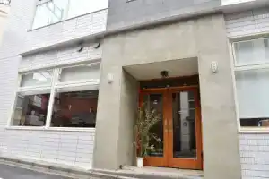 almond hostel & cafe Shibuya, Токио