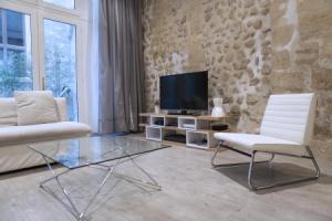 AUSONE 33 - Loft with terrace and parking, Бордо