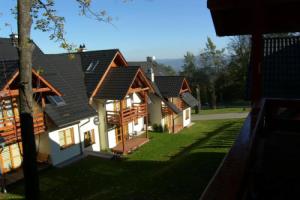 Domek Karpatka 1 przy wyciągu narciarskim, Карпач