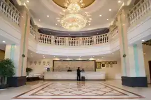 Vienna International Hotel (Shen Zhen Buji Dafen shop), Шэньчжэнь