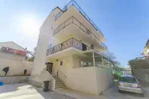 Апартаменты «and Rooms Iva», Трогир