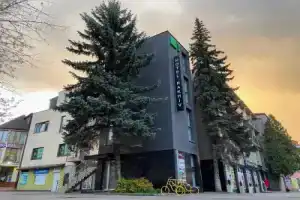 Rakhiv Hotel & Apartments, Рахов