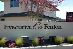 Отель «Executive On Fenton», Роторуа