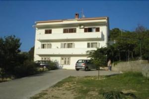 Apartments Pičuljan 2829, Раб