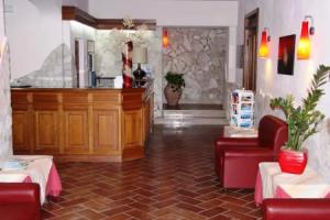 Hotel La Lucciola, Порто-Санто-Стефано