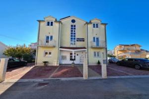 Villa Neda, Водице