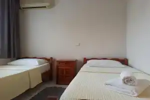 Isil Suite, Дальян