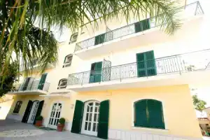 Ферма «Azienda Agrituristica Vivi Natura», Помпеи