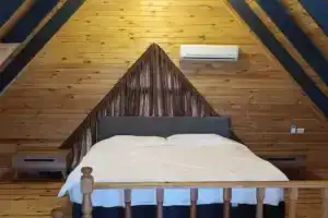 Azhara Bungalov, Трабзон