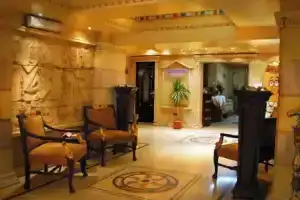 Zayed Hotel, Каир