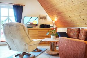 Ferienhaus Weinhardt - Whg 2, Цингст