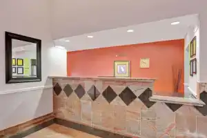 Super 8 by Wyndham Galveston, Галвестон