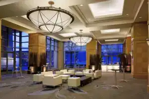Отель «Fairmont Waterfront», Ванкувер