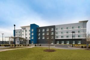 Отель «Fairfield Inn & Suites by Marriott Charlotte University Research Park», Шарлотт
