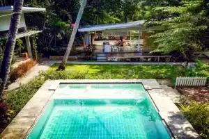 Glur Hostel, Ао Нанг