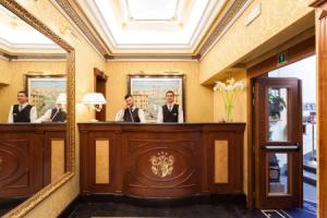 Hotel «Manfredi Suite In Rome», Рим