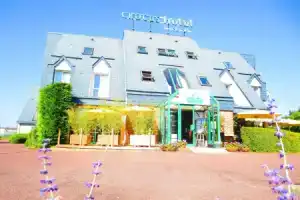 Отель «Hôtel Crocus Caen Mémorial», Кан