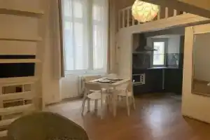 Carnot 5, Канны