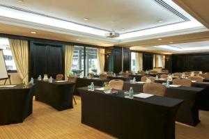 Отель «Vibe Orchard», Сингапур