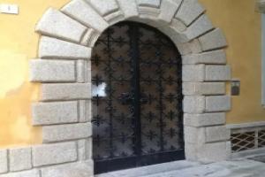 Il portale, Тропея